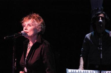 deborahonstagechicago2.JPG